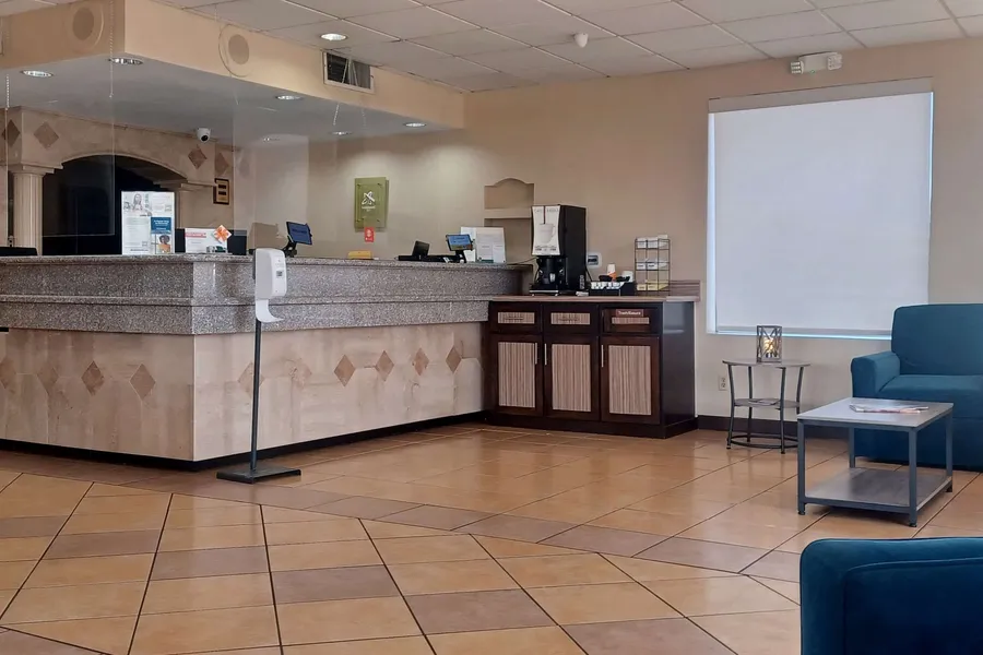 Quality Inn And Suites hotel detail image 2