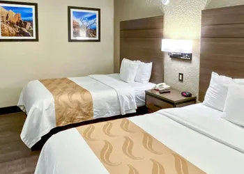 Quality Inn And Suites hotel thumbnail 5