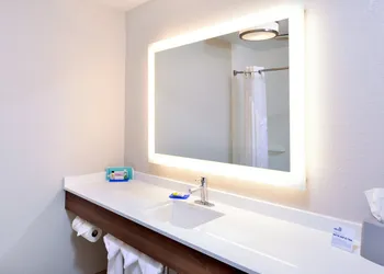 Holiday Inn Express Arcata / Eureka - Airport Area by IHG hotel thumbnail 6
