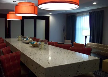 Hampton Inn Suffolk hotel thumbnail 5