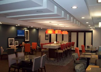 Hampton Inn Suffolk hotel thumbnail 6
