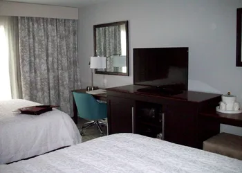 Hampton Inn Suffolk hotel thumbnail 7