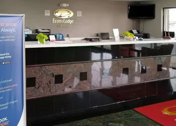Econo Lodge Inn & Suites West - Energy Corridor hotel thumbnail 5