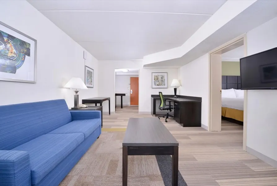 Holiday Inn Express Hotel & Suites Mooresville - Lake Norman by IHG hotel detail image 2