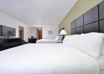 Holiday Inn Express Hotel & Suites Mooresville - Lake Norman by IHG hotel thumbnail 4
