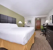 Holiday Inn Express Hotel & Suites Mooresville - Lake Norman by IHG hotel detail image 5