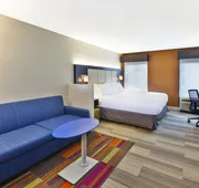 Holiday Inn Express Hotel & Suites Chicago-Midway Airport by IHG hotel detail image 4
