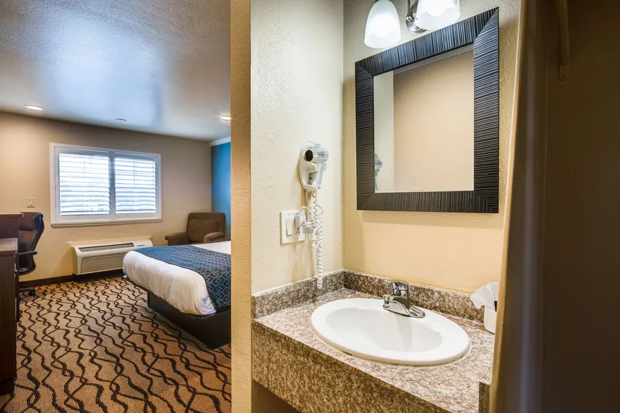 Americas Best Value Inn Richmond San Francisco hotel detail image 6
