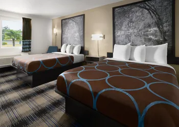 Super 8 by Wyndham Perry National Fairground Area I-75 hotel thumbnail 2