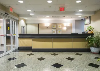 Red Roof Inn & Suites Philadelphia - Bellmawr hotel thumbnail 4