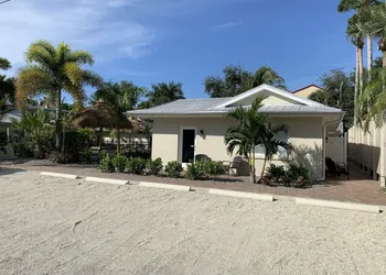 Twin Palms at Siesta hotel thumbnail 4
