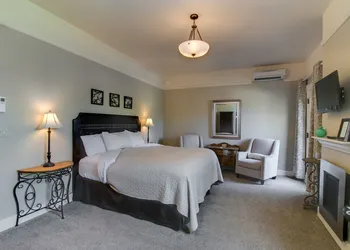 Winchester Inn hotel thumbnail 6