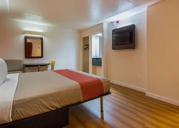 Motel 6 Garland, TX - Northeast Dallas hotel thumbnail 5