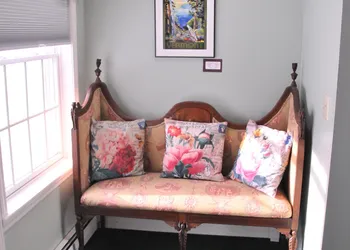 Strong House Inn hotel thumbnail 7