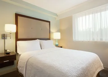 Hampton Inn Clackamas hotel thumbnail 6