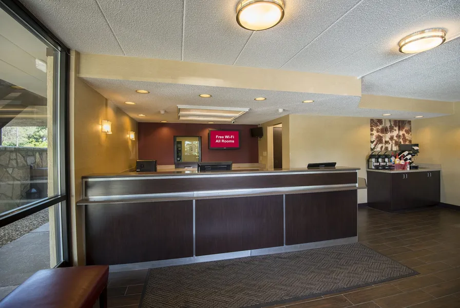 Red Roof Inn PLUS+ Chicago - Willowbrook hotel detail image 2