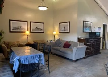 Olympia Lodge hotel thumbnail 2