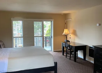 Olympia Lodge hotel thumbnail 8