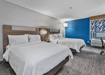 Holiday Inn Express New Albany by IHG hotel thumbnail 5