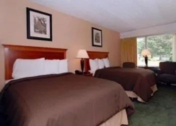 Newburgh Inn hotel thumbnail 4