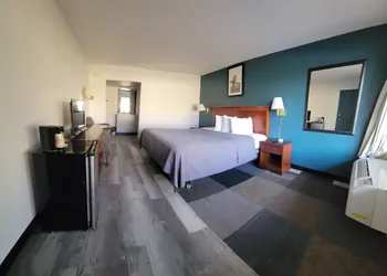 Newburgh Inn hotel thumbnail 8