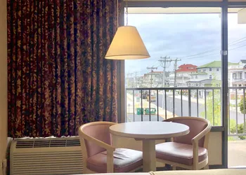 Impala Island Inn hotel thumbnail 5