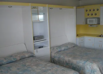 Knights Inn Hallandale hotel thumbnail 8