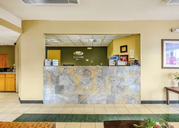 Econo Lodge Athens I-65 hotel thumbnail 2