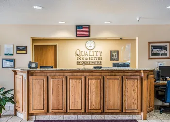 Quality Inn & Suites Eldridge Davenport North hotel thumbnail 6