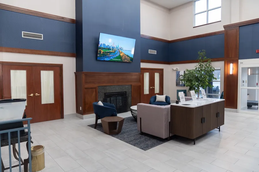 La Quinta Inn & Suites by Wyndham Bannockburn-Deerfield hotel detail image 2