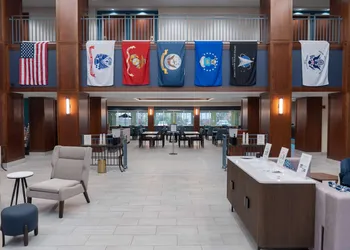 La Quinta Inn & Suites by Wyndham Bannockburn-Deerfield hotel thumbnail 8