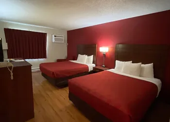 High Desert Inn hotel thumbnail 8