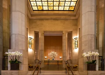 Four Seasons Hotel New York hotel thumbnail 3
