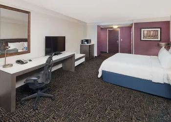 Hilton Garden Inn Montréal Centre-ville hotel thumbnail 6