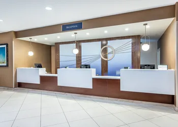 Crowne Plaza Los Angeles Harbor Hotel by IHG hotel thumbnail 2