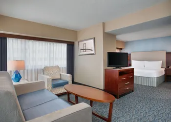 Crowne Plaza Los Angeles Harbor Hotel by IHG hotel thumbnail 5
