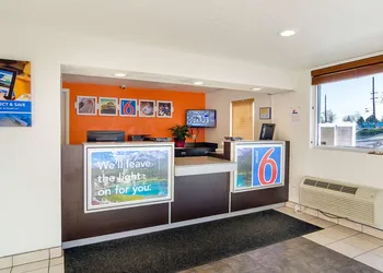 Motel 6 Denver, CO – Downtown hotel thumbnail 2