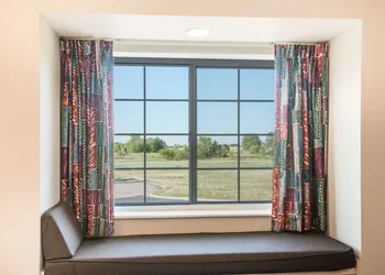 Microtel Inn & Suites by Wyndham Claremore hotel thumbnail 5
