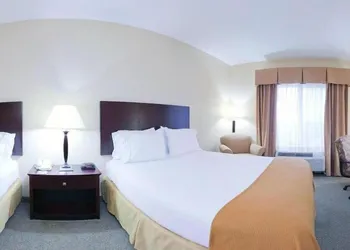 Holiday Inn Express Hotel & Suites Athens by IHG hotel thumbnail 4