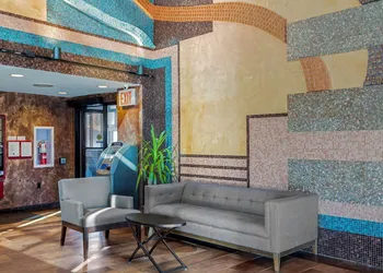 Best Western Plus Brooklyn Bay Hotel hotel thumbnail 3