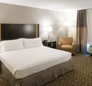 Holiday Inn Express Hotel & Suites Chanhassen by IHG hotel detail image 4