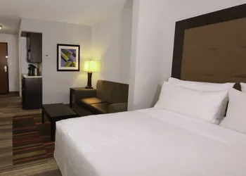 Holiday Inn Express & Suites Ironton by IHG hotel thumbnail 7