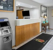 Super 8 by Wyndham New Stanton hotel detail image 3
