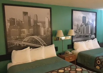 Super 8 by Wyndham New Stanton hotel thumbnail 7