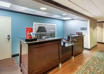 Hampton Inn & Suites Houston/League City hotel thumbnail 2