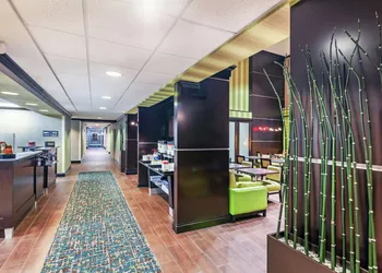 Hampton Inn & Suites Houston/League City hotel thumbnail 3