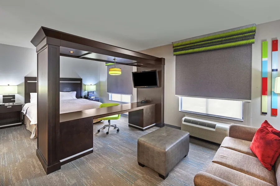 Hampton Inn & Suites Houston/League City hotel detail image 6