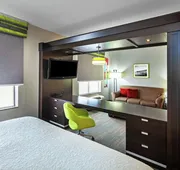 Hampton Inn & Suites Houston/League City hotel detail image 7