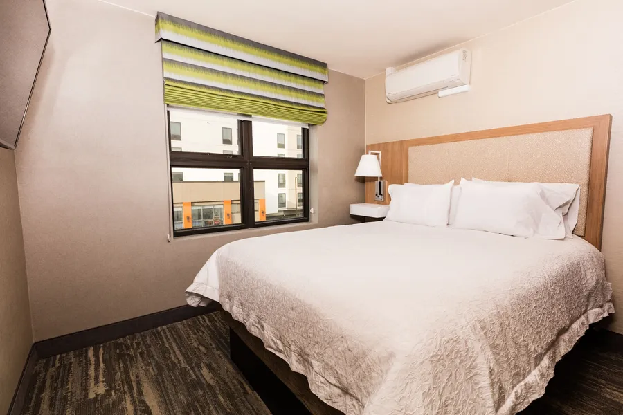 Hampton Inn & Suites Seattle-Downtown hotel detail image 6