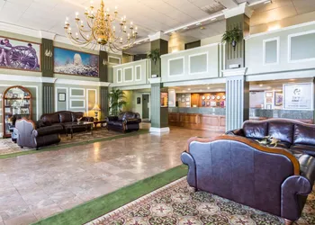 The Plaza Inn & Suites hotel thumbnail 2